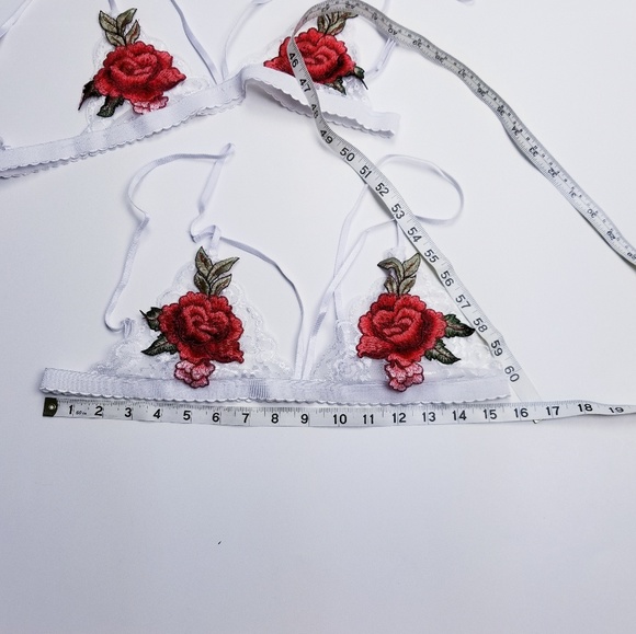 Strappy Lace Embroidered Flower Adjustable Bra - Picture 4 of 4